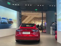 -TESLA 特斯拉(上海太古汇体验店)