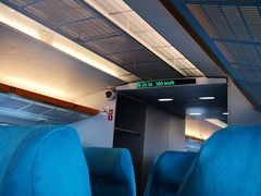 -龙阳路磁悬浮列车总站-停车场