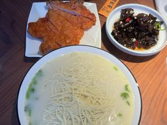 -阿达师傅鱼汤面