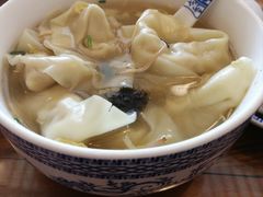 -笑来喜馄饨小笼工坊店(湖滨街店)