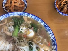 -邱芳粉店(迎宾大道旗舰店)