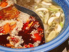 重庆红油经典鸳鸯锅-王歘歘·chuǎ火锅(五道营店)