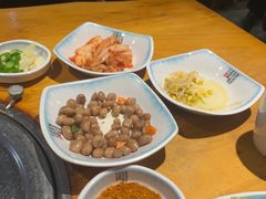 -唯成•韩国炭火烤肉 유성고기