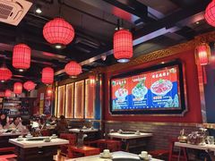 -爱你您·自家鱼塘·活水喷泉鱼火锅(八里店)