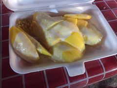 -芒果糯米饭摊子