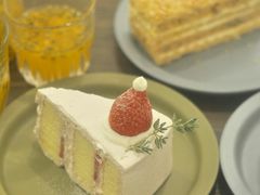 草莓糯米蛋糕-野路甜点铺(松柏路店)