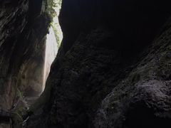 -龙水峡地缝景区