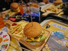 -蓝精灵乐园·世茂精灵之城主题乐园