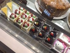 -Bread Talk 面包新语(荟聚店)