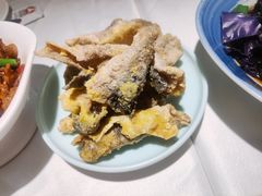 咸蛋黄炸鱼皮-新加坡海鲜(国贸商城店)