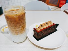 -Dough&Joe团憩(瑞虹天地月亮湾店)