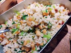 -蜜桃餐厅·伴山(湖滨商业街店)