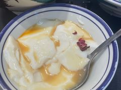 -云阿蛮云南生烫牛肉米线(奉贤路店)