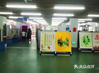 有很多人不知道咱们青岛还有个科技馆，就在中山路1号附