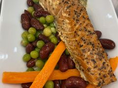 热熏三文鱼配刀豆色拉-宜家·瑞典风味餐厅(北京西红门店)