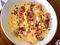 -ROAST coffee & eatery