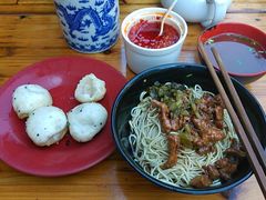 辣肉面-无名生煎(昌里东路)