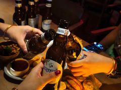 -FOUR PLAY BAR