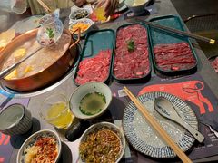 -牛村来人潮汕牛肉火锅(西单店)