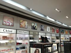 -日上免税店(三径路t3店)