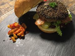 -HIGH FIVE哈福手工汉堡(桂林路店)