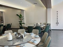 -何适山庄 ·可团建(水长城P2停车场店)