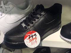 -东荟城名店仓