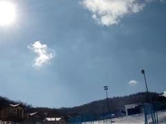-亚布力新体委滑雪场