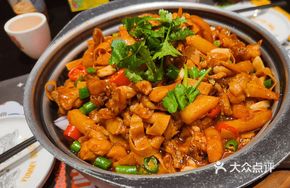 Spicy Frog with Liangzai Sauce
