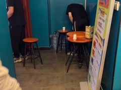 -荒岛实景沉浸密室(江汉路1店)