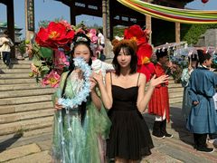 -雪山彩虹谷景区