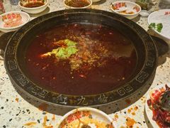 -红九格老火锅(三峡广场店)