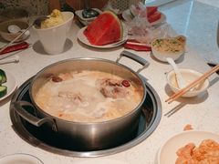 -三人行骨头王火锅(长寿店)