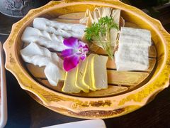 -滇釜火锅·能喝汤的火锅(车公庄店)