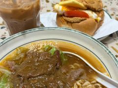 沙嗲牛肉出前一丁-华嫂冰室(尖沙咀店)