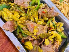 牛肉炒酸菜-新湖烧鸡(光明店)