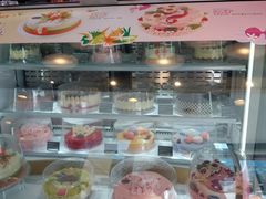 面包甜点陈列柜-哈根达斯(国瑞店)
