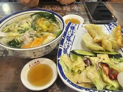-长人馄饨铺(解放街店)
