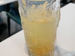 白桃茉莉苏打-拾挚扒房(招商花园城店)