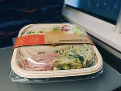 -星巴克(广州南站A18检票口楼上)