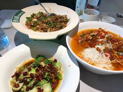 上海青油渣-费大厨辣椒炒肉(黄兴中心广场店)