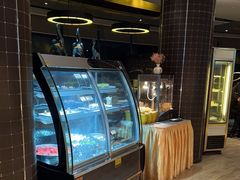 -宝利来国际大酒店-凤凰阁旋转餐厅