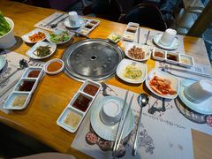 -唯成•韩国炭火烤肉 유성고기