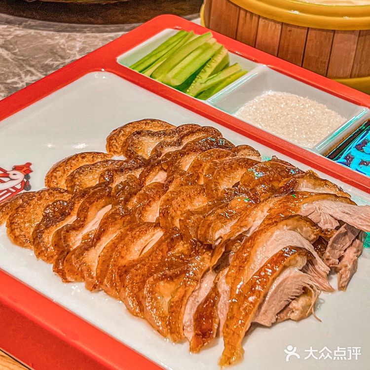 小龙虾和烤鸭这对CP，一下子撞进了我心坎里了！