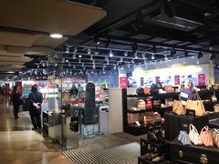-东荟城名店仓