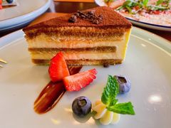 -Golden Lily河内巴黎法越料理餐厅(建国西路店)