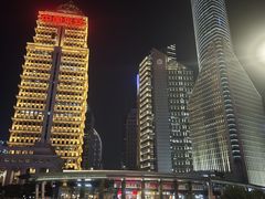 -陆家嘴空中步行连廊