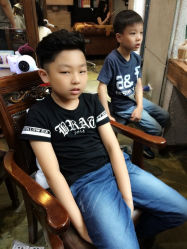 iphone_upload_pic-God Hands发型设计复古会所