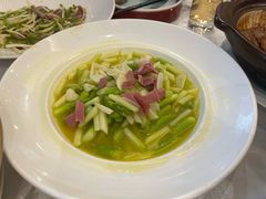 -品悦酒店(三林古镇店)