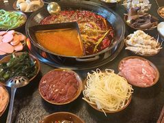 -渝井巷重庆老火锅(沈阳吉祥店)